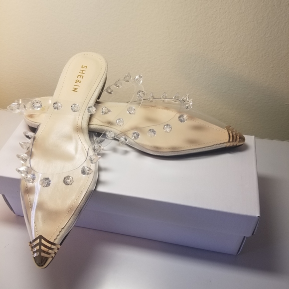 SOPHISTICATED MULE NWOT WBOX - Picture 9 of 12